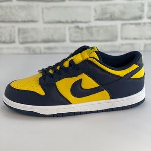 Nike Dunk Low “Michigan”